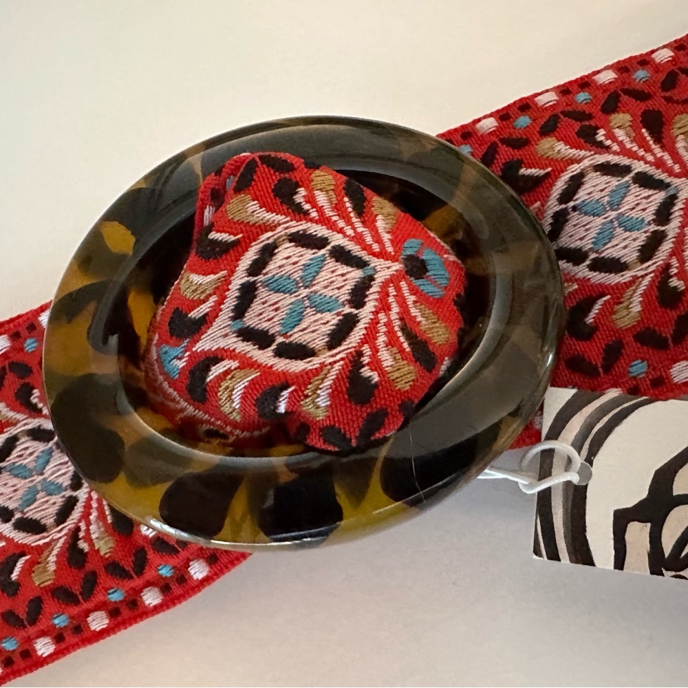 BELLERO Medium Red & Black Embroidered Reversible Slide Belt w/ Tortoise Buckle